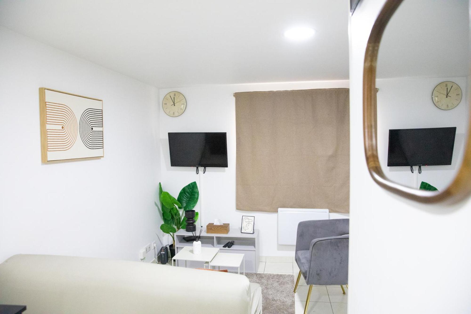 Le Relax Place - Metro 5 Bobigny Luaran gambar