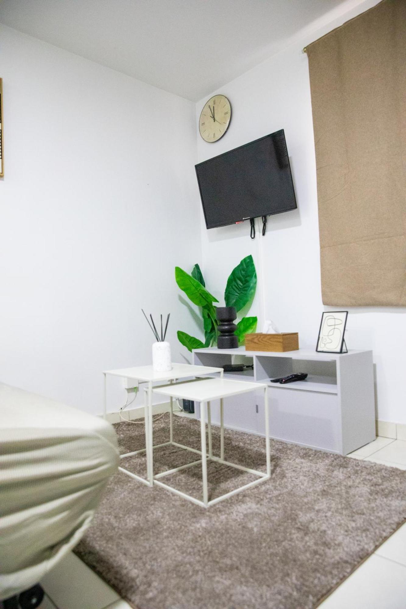 Le Relax Place - Metro 5 Bobigny Luaran gambar